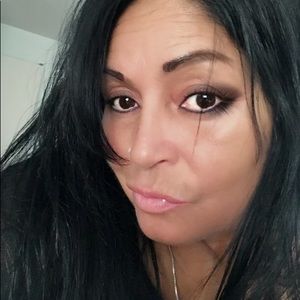 Meet your Posher, Carmen